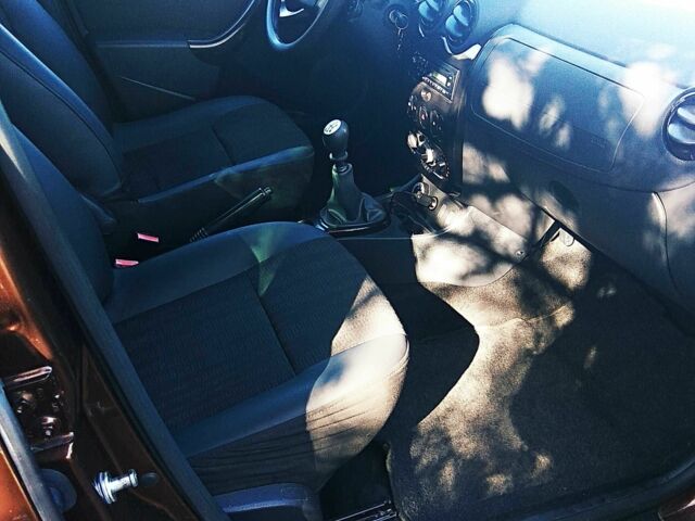 Коричневый Дачия Duster, объемом двигателя 1.6 л и пробегом 203 тыс. км за 9600 $, фото 12 на Automoto.ua