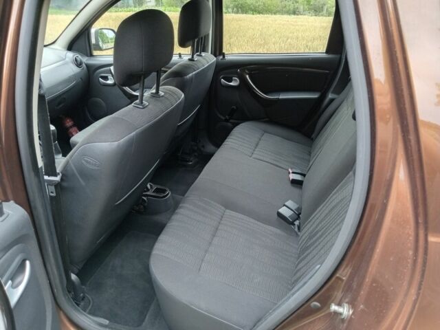 Коричневий Дачія Duster, об'ємом двигуна 0 л та пробігом 222 тис. км за 8700 $, фото 4 на Automoto.ua