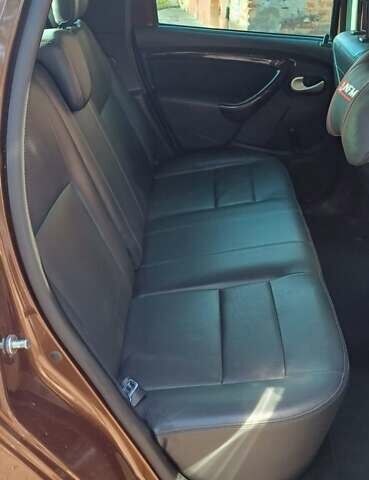 Коричневый Дачия Duster, объемом двигателя 1.6 л и пробегом 111 тыс. км за 9500 $, фото 12 на Automoto.ua