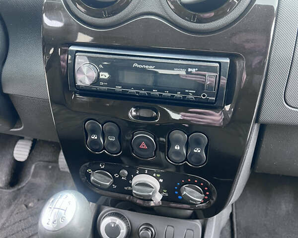 Коричневий Дачія Duster, об'ємом двигуна 1.6 л та пробігом 155 тис. км за 9600 $, фото 15 на Automoto.ua