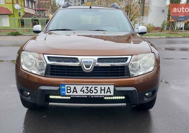 Коричневый Дачия Duster, объемом двигателя 1.6 л и пробегом 225 тыс. км за 7900 $, фото 11 на Automoto.ua