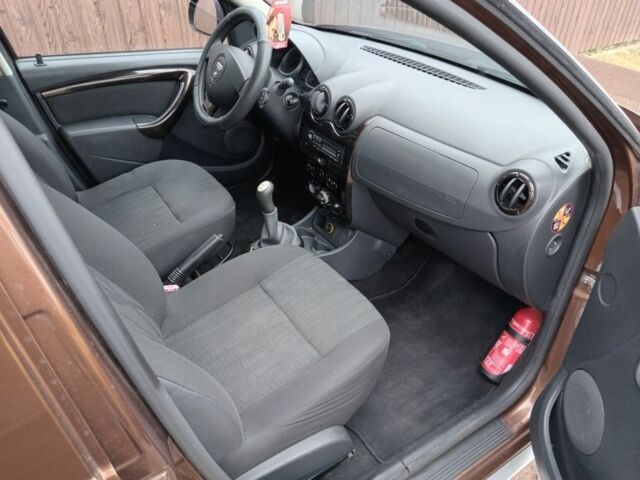Коричневий Дачія Duster, об'ємом двигуна 0 л та пробігом 222 тис. км за 8700 $, фото 9 на Automoto.ua