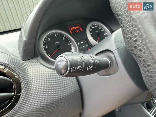 Коричневий Дачія Duster, об'ємом двигуна 1.6 л та пробігом 267 тис. км за 7500 $, фото 12 на Automoto.ua