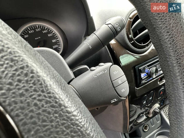 Коричневий Дачія Duster, об'ємом двигуна 1.6 л та пробігом 267 тис. км за 7500 $, фото 13 на Automoto.ua