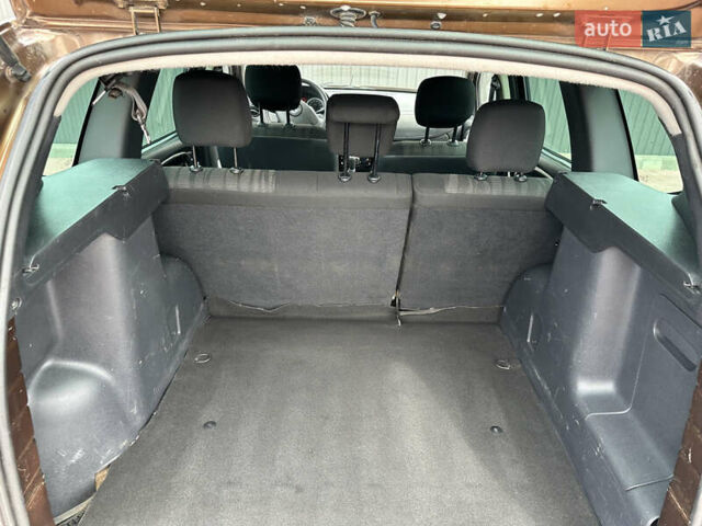 Коричневий Дачія Duster, об'ємом двигуна 1.6 л та пробігом 267 тис. км за 7500 $, фото 14 на Automoto.ua
