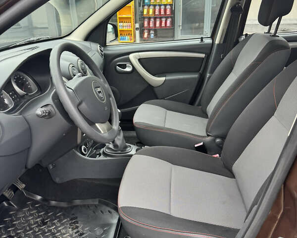 Коричневий Дачія Duster, об'ємом двигуна 1.6 л та пробігом 183 тис. км за 10499 $, фото 7 на Automoto.ua