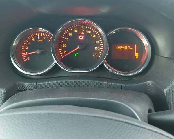 Коричневий Дачія Duster, об'ємом двигуна 1.6 л та пробігом 142 тис. км за 9250 $, фото 5 на Automoto.ua