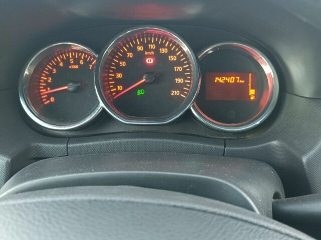 Коричневий Дачія Duster, об'ємом двигуна 0 л та пробігом 142 тис. км за 9200 $, фото 7 на Automoto.ua