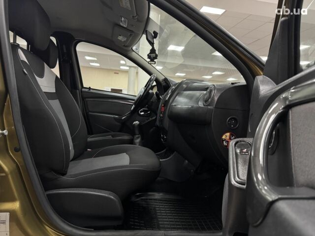Коричневый Дачия Duster, объемом двигателя 0 л и пробегом 187 тыс. км за 10400 $, фото 7 на Automoto.ua