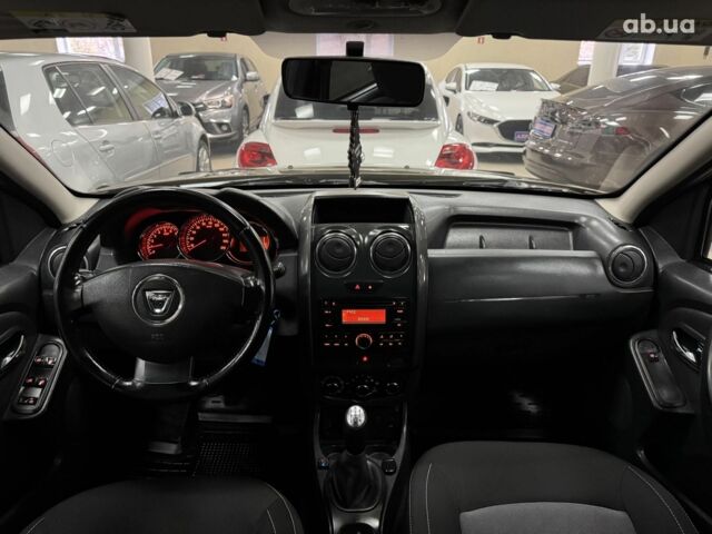 Коричневый Дачия Duster, объемом двигателя 0 л и пробегом 187 тыс. км за 10400 $, фото 2 на Automoto.ua