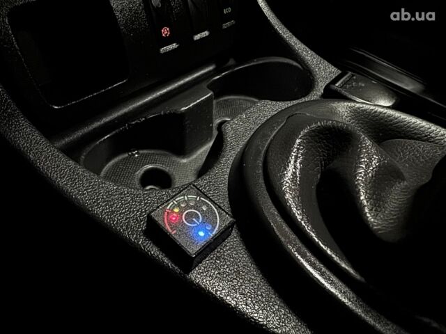 Коричневый Дачия Duster, объемом двигателя 0 л и пробегом 187 тыс. км за 10400 $, фото 1 на Automoto.ua