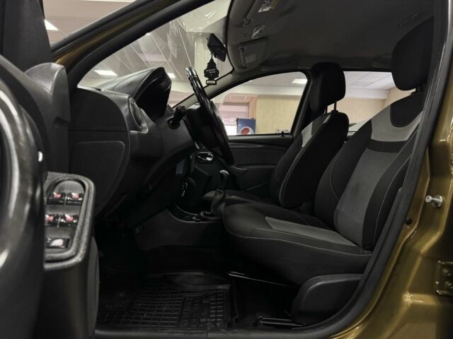 Коричневый Дачия Duster, объемом двигателя 1.6 л и пробегом 187 тыс. км за 10400 $, фото 10 на Automoto.ua