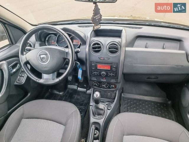 Дачія Duster 2017 у Києві на Automoto.ua Коричневий Дачія Duster, об'ємом двигуна 1.6 л та пробігом 187 тис. км за 9999 $, фото 3 на Automoto.ua