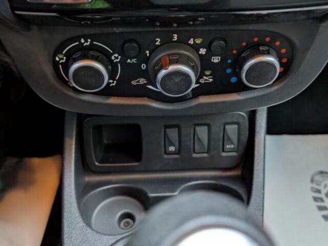 Коричневий Дачія Duster, об'ємом двигуна 1.5 л та пробігом 168 тис. км за 9780 $, фото 17 на Automoto.ua