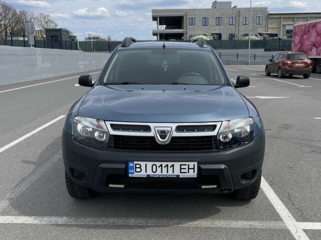 Дачия Duster, объемом двигателя 1.5 л и пробегом 160 тыс. км за 10000 $, фото 1 на Automoto.ua