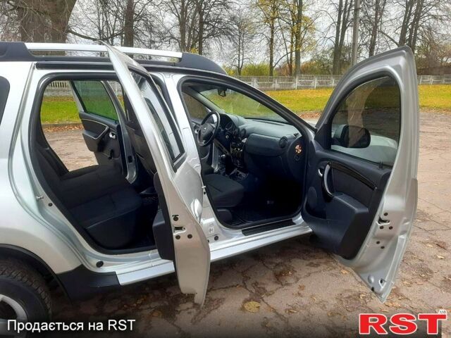 Дачия Duster, объемом двигателя 1.5 л и пробегом 184 тыс. км за 8100 $, фото 9 на Automoto.ua