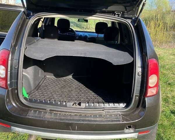 Дачия Duster, объемом двигателя 1.5 л и пробегом 240 тыс. км за 8300 $, фото 20 на Automoto.ua