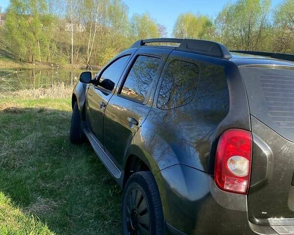 Дачия Duster, объемом двигателя 1.5 л и пробегом 240 тыс. км за 8300 $, фото 6 на Automoto.ua