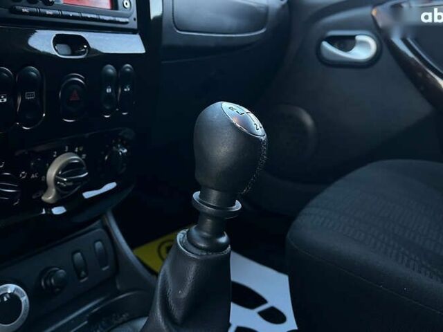 Дачия Duster, объемом двигателя 1.5 л и пробегом 265 тыс. км за 9500 $, фото 13 на Automoto.ua