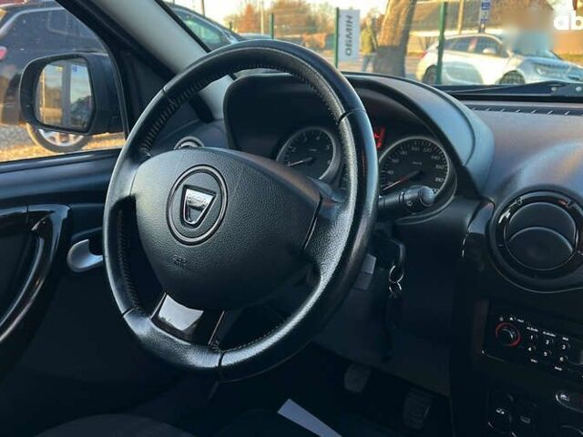 Дачия Duster, объемом двигателя 1.5 л и пробегом 265 тыс. км за 9500 $, фото 9 на Automoto.ua
