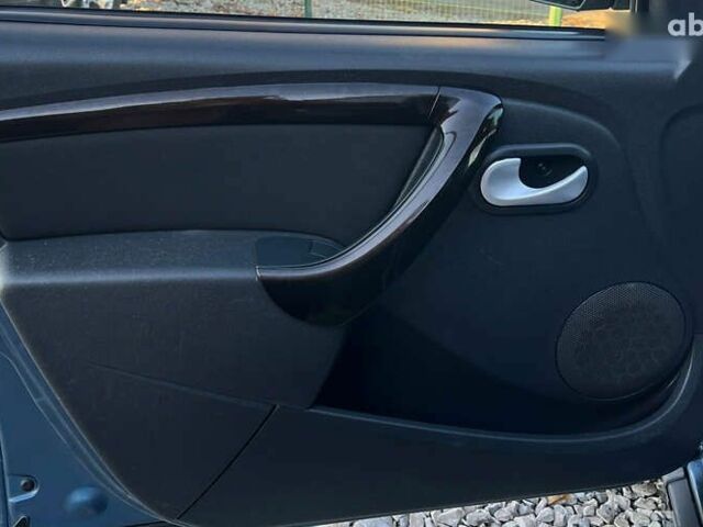 Дачия Duster, объемом двигателя 1.5 л и пробегом 265 тыс. км за 9500 $, фото 18 на Automoto.ua