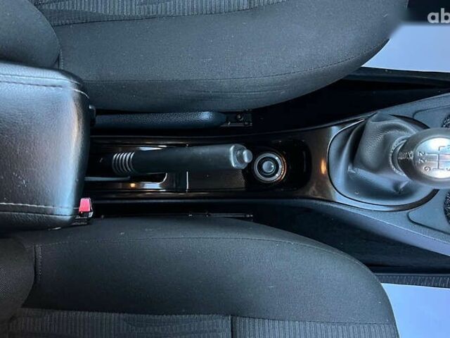 Дачия Duster, объемом двигателя 1.5 л и пробегом 265 тыс. км за 9500 $, фото 14 на Automoto.ua