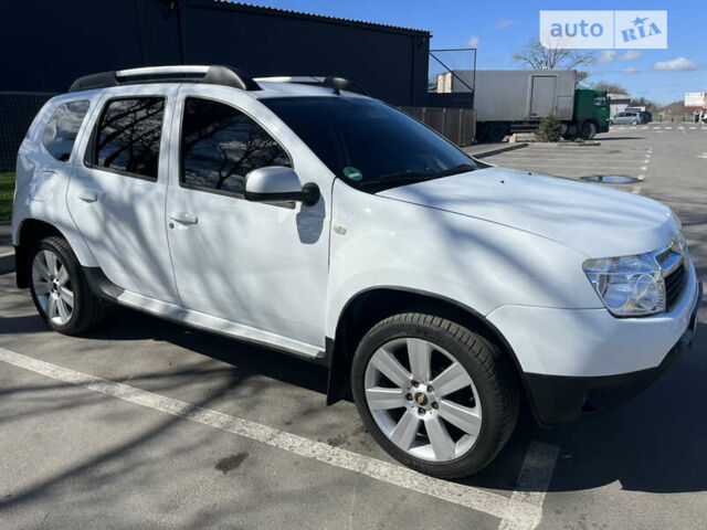 Дачия Duster, объемом двигателя 1.6 л и пробегом 199 тыс. км за 8500 $, фото 13 на Automoto.ua