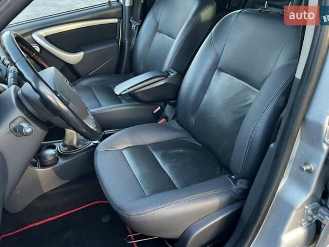 Дачія Duster, об'ємом двигуна 1.6 л та пробігом 210 тис. км за 9550 $, фото 8 на Automoto.ua