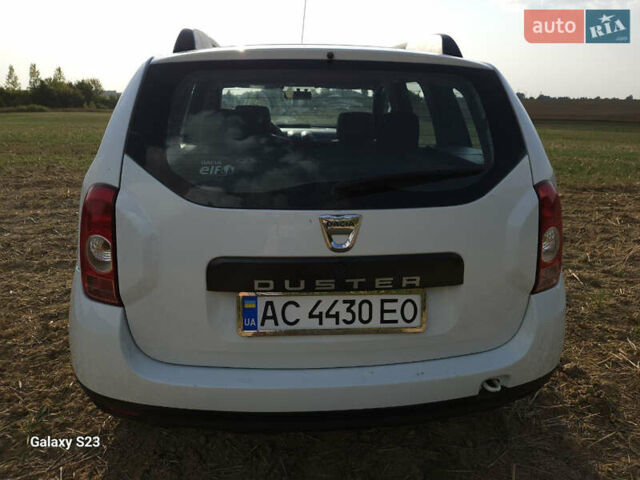 Дачия Duster, объемом двигателя 1.46 л и пробегом 245 тыс. км за 8450 $, фото 4 на Automoto.ua