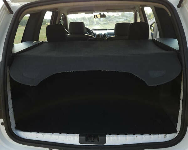 Дачия Duster, объемом двигателя 1.46 л и пробегом 245 тыс. км за 8450 $, фото 6 на Automoto.ua