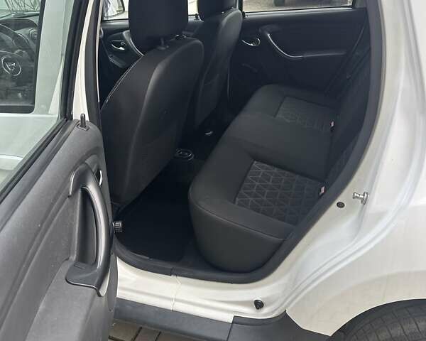 Дачія Duster, об'ємом двигуна 1.5 л та пробігом 170 тис. км за 10800 $, фото 15 на Automoto.ua