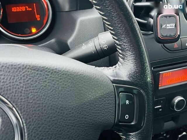 Дачия Duster, объемом двигателя 1.2 л и пробегом 103 тыс. км за 8999 $, фото 20 на Automoto.ua