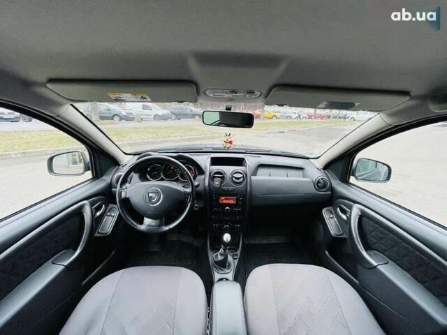Дачия Duster, объемом двигателя 1.2 л и пробегом 103 тыс. км за 8999 $, фото 8 на Automoto.ua