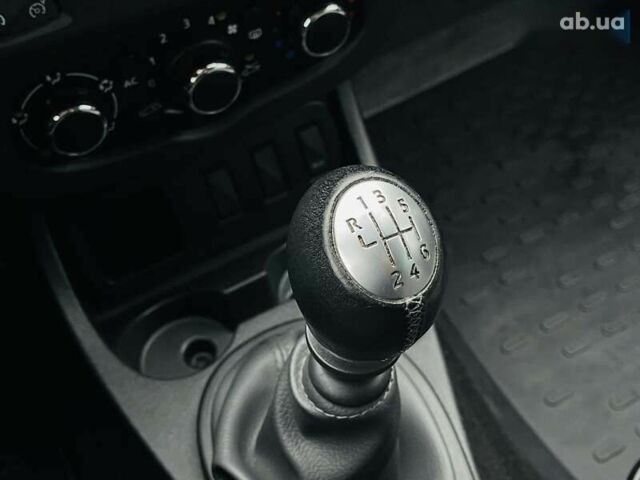 Дачия Duster, объемом двигателя 1.2 л и пробегом 103 тыс. км за 8999 $, фото 19 на Automoto.ua