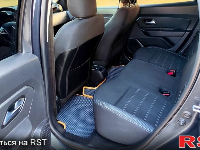 Дачия Duster, объемом двигателя 15 л и пробегом 168 тыс. км за 15200 $, фото 9 на Automoto.ua