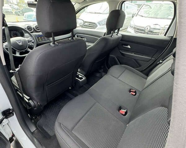 Дачия Duster, объемом двигателя 1.5 л и пробегом 148 тыс. км за 17900 $, фото 28 на Automoto.ua