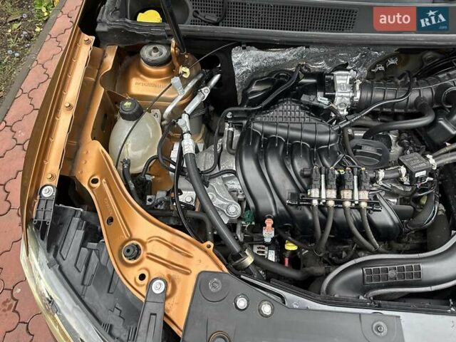 Желтый Дачия Duster, объемом двигателя 1.6 л и пробегом 165 тыс. км за 12900 $, фото 75 на Automoto.ua