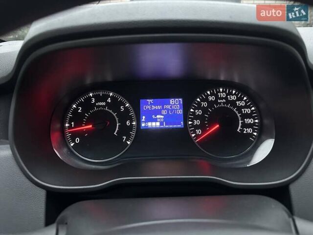 Желтый Дачия Duster, объемом двигателя 1.6 л и пробегом 165 тыс. км за 12900 $, фото 47 на Automoto.ua
