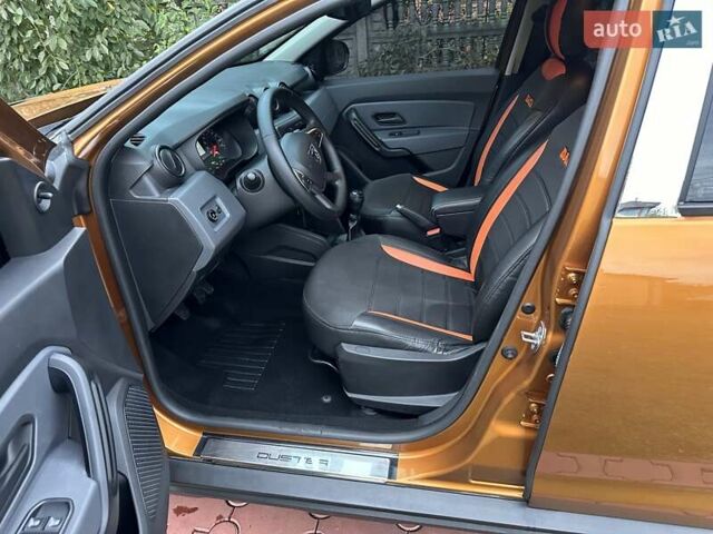 Желтый Дачия Duster, объемом двигателя 1.6 л и пробегом 165 тыс. км за 12900 $, фото 19 на Automoto.ua
