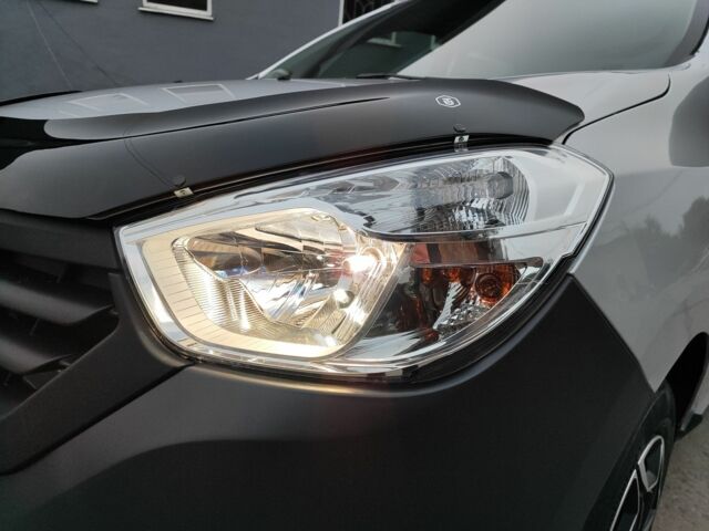 Серый Дачия Duster, объемом двигателя 1.6 л и пробегом 210 тыс. км за 6500 $, фото 8 на Automoto.ua