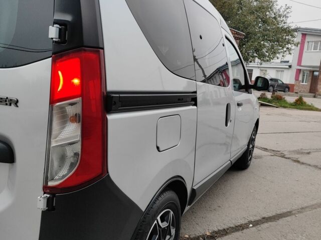 Серый Дачия Duster, объемом двигателя 1.6 л и пробегом 210 тыс. км за 6500 $, фото 7 на Automoto.ua