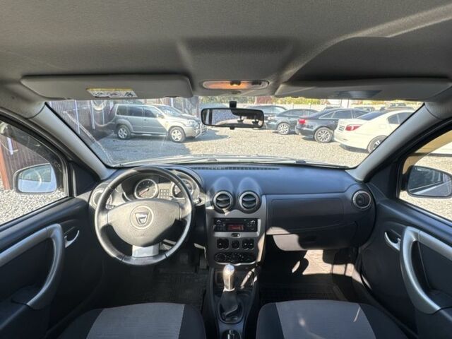 Сірий Дачія Duster, об'ємом двигуна 1.5 л та пробігом 240 тис. км за 8600 $, фото 8 на Automoto.ua