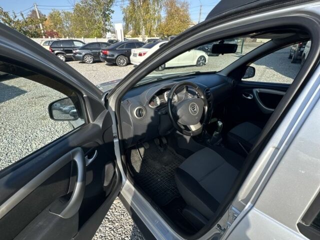 Сірий Дачія Duster, об'ємом двигуна 1.5 л та пробігом 240 тис. км за 8600 $, фото 9 на Automoto.ua