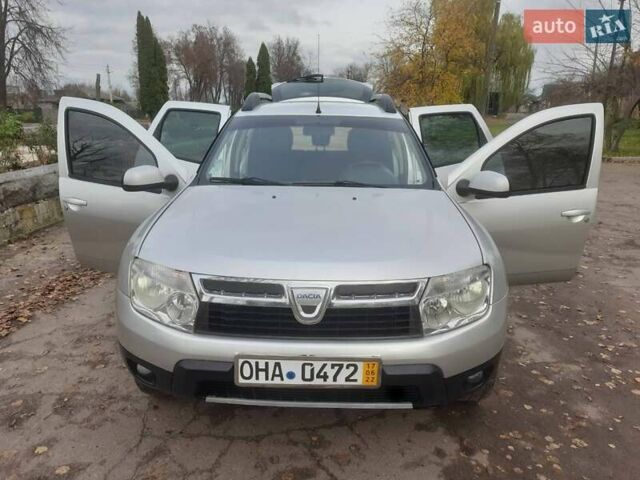 Серый Дачия Duster, объемом двигателя 0 л и пробегом 184 тыс. км за 8200 $, фото 6 на Automoto.ua