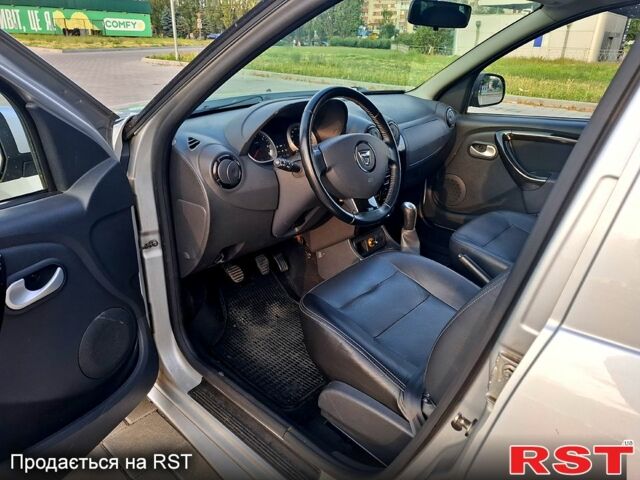 Серый Дачия Duster, объемом двигателя 1.6 л и пробегом 169 тыс. км за 8200 $, фото 3 на Automoto.ua