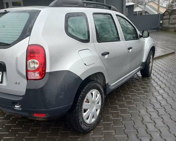 Серый Дачия Duster, объемом двигателя 1.5 л и пробегом 248 тыс. км за 8350 $, фото 5 на Automoto.ua