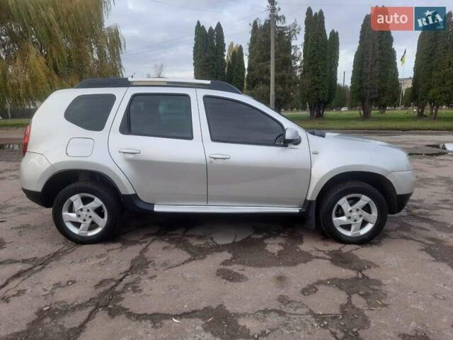 Серый Дачия Duster, объемом двигателя 0 л и пробегом 184 тыс. км за 8200 $, фото 5 на Automoto.ua