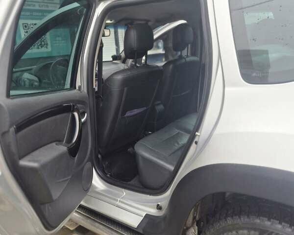 Серый Дачия Duster, объемом двигателя 1.46 л и пробегом 216 тыс. км за 11000 $, фото 19 на Automoto.ua