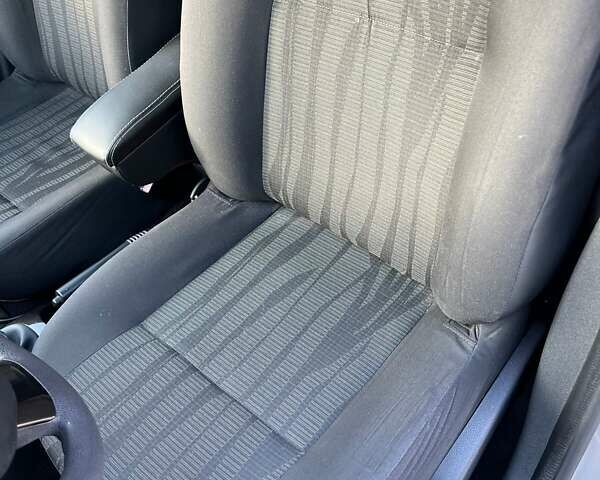 Серый Дачия Duster, объемом двигателя 1.46 л и пробегом 171 тыс. км за 8999 $, фото 8 на Automoto.ua