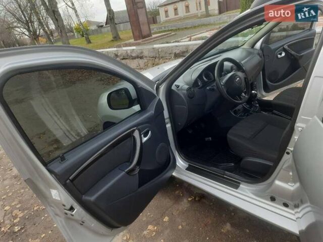 Серый Дачия Duster, объемом двигателя 0 л и пробегом 184 тыс. км за 8200 $, фото 49 на Automoto.ua